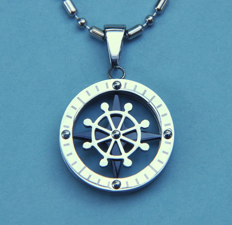 Stainless Steel Ship's Wheel Pendant