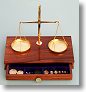 200-Gram Capacity Balance Scale in Hardwood Case